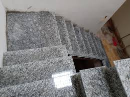 Đá Granite ốp cầu thang giá rẻ - CÔNG TY TNHH ĐẠI VIỆT HOÀNG