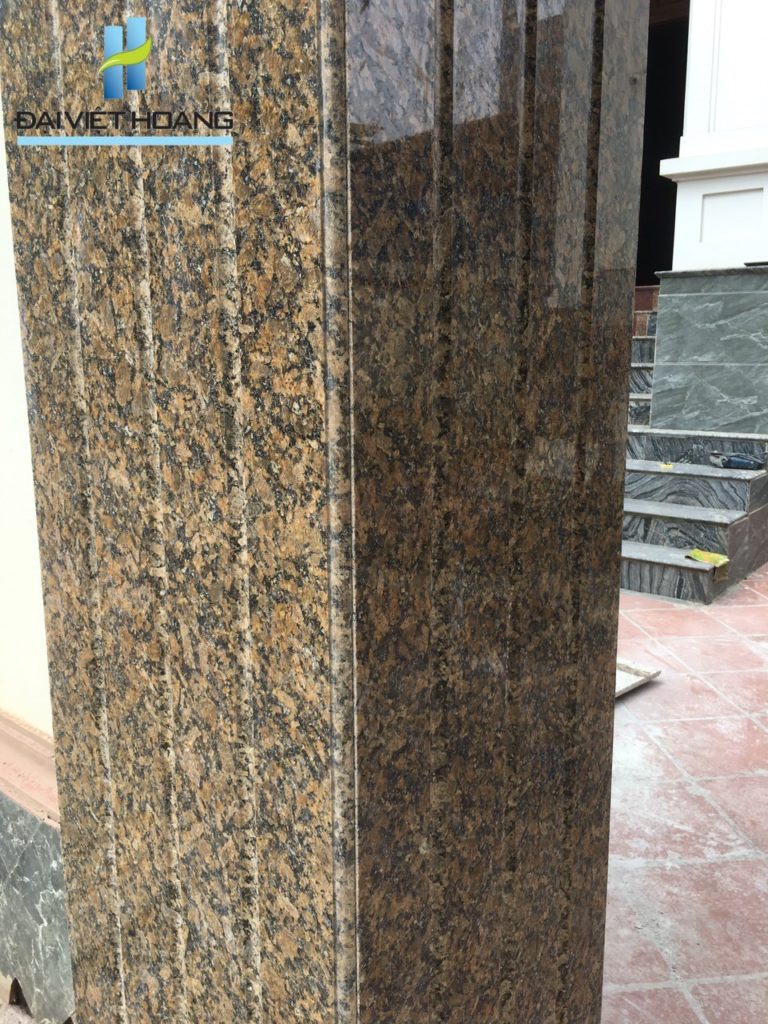 Đá hoa cương vàng bướm Brazil ốp cột